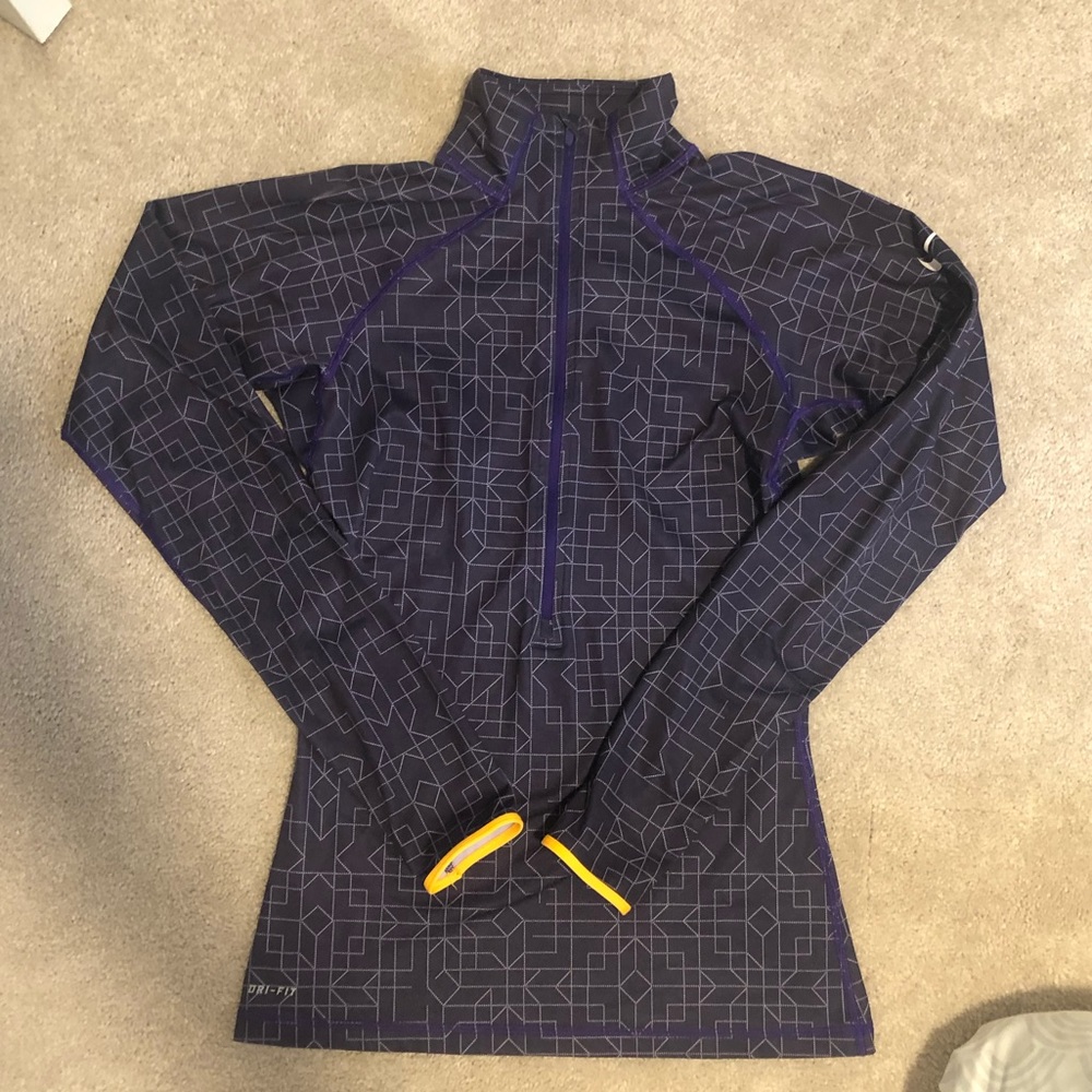 Nike pro 3/4 zip running jacket